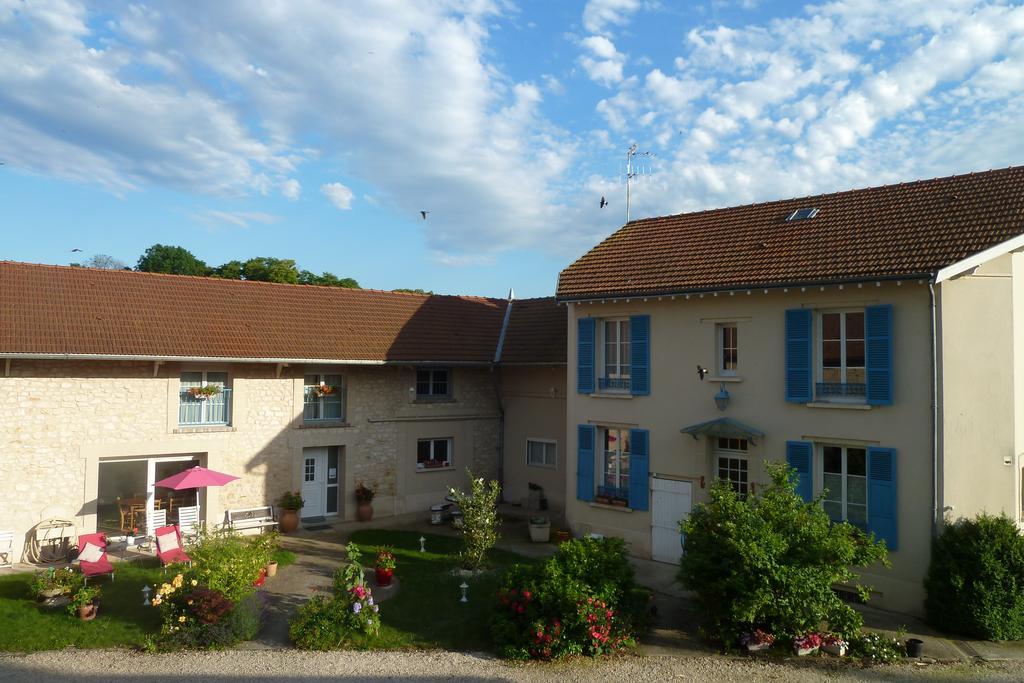 Les chambres d'hôtes Joy Val de Vesle Exterior foto