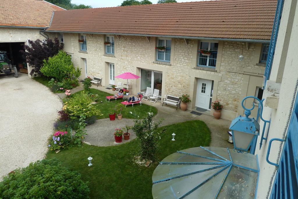 Les chambres d'hôtes Joy Val de Vesle Exterior foto